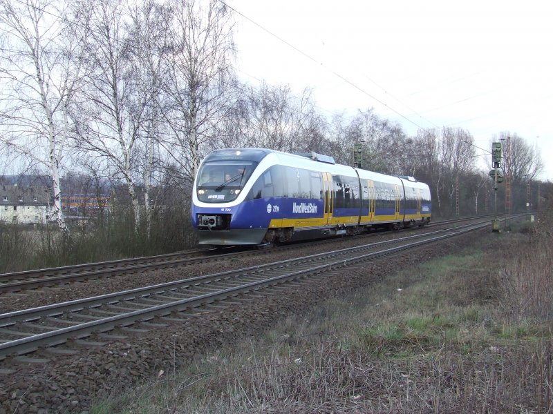 VT722 der NWB kurz vor der einfahrt in den Gbf Gelsenkirchen Bismarck. 19.3.07