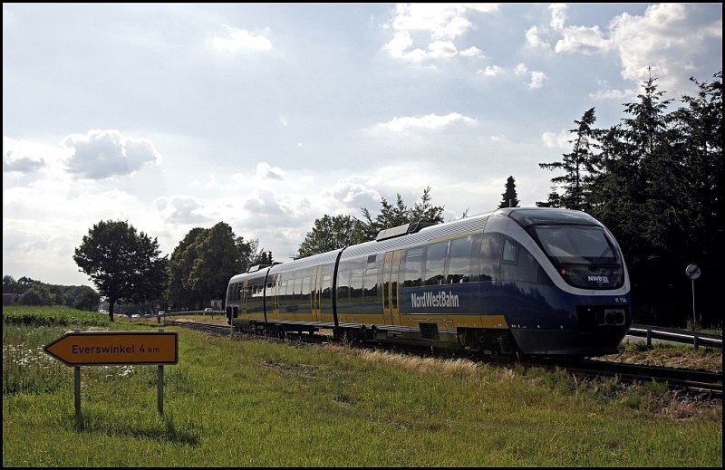 VT724  Freie Hansestadt Bremen  verlsst als NWB81557 (RB67  DER WARENDORFER , Altenbeken - Mnster(Westf)Hbf, den Bedarfshalt Raestrup-Everswinkel
