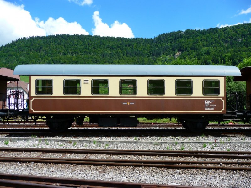 VVT - 2 Kl. Personenwagen B 331 ( ex BB 7039.09 ) im VVT Betriebsareal von St-Sulpice am 09.08.2008