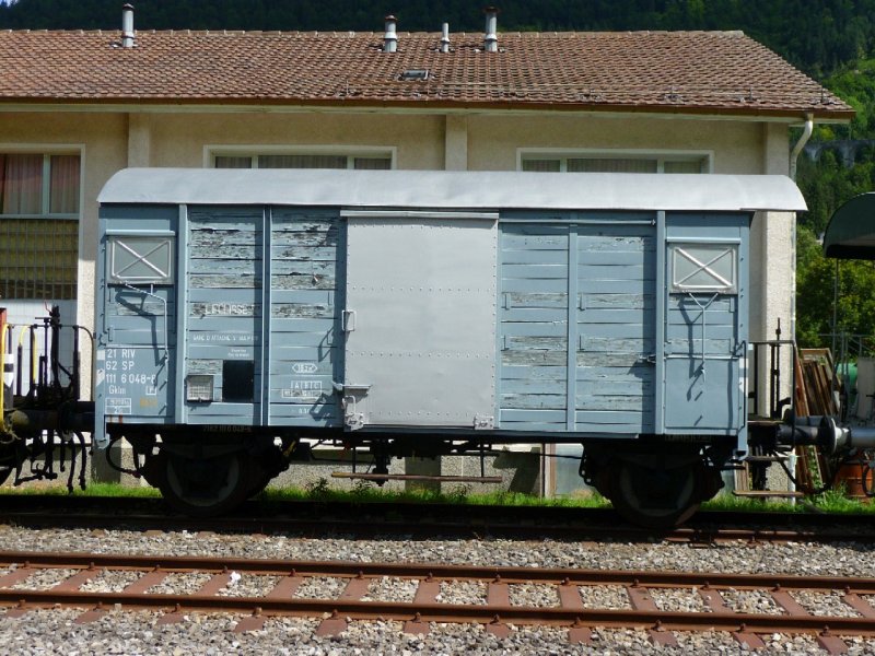 VVT - Gterwagen Gklm 21 63 111 6 048-8 Abgestellt im Betriebsareal von St.Sulpice am 09.08.2008