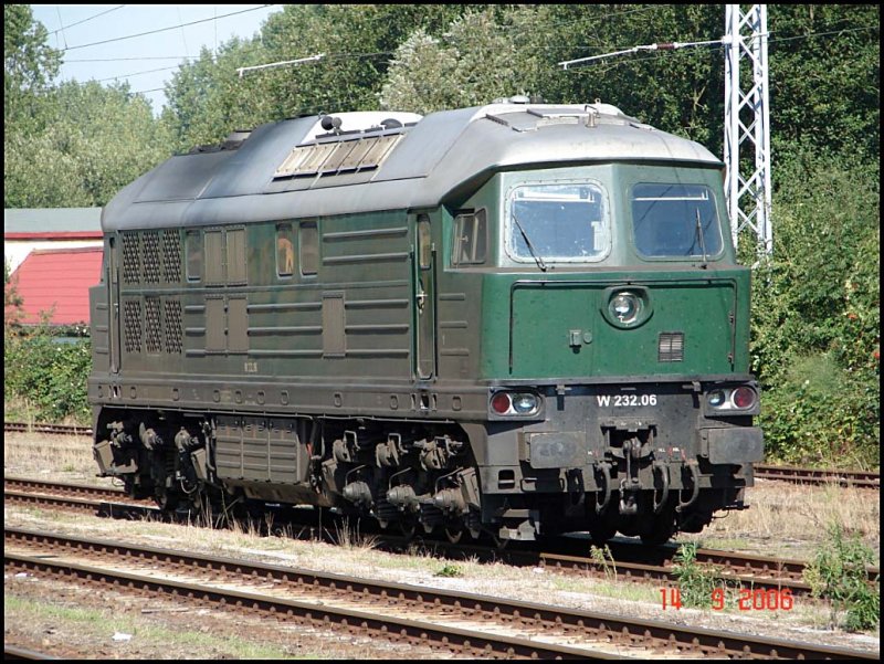 W 232.06 stand am Donnerstag den 14.9.06 abgestellt in Rostock Bramow. Ich weiss aber nicht an wem sie Momentan vermietet ist. Vielleicht OHE ?