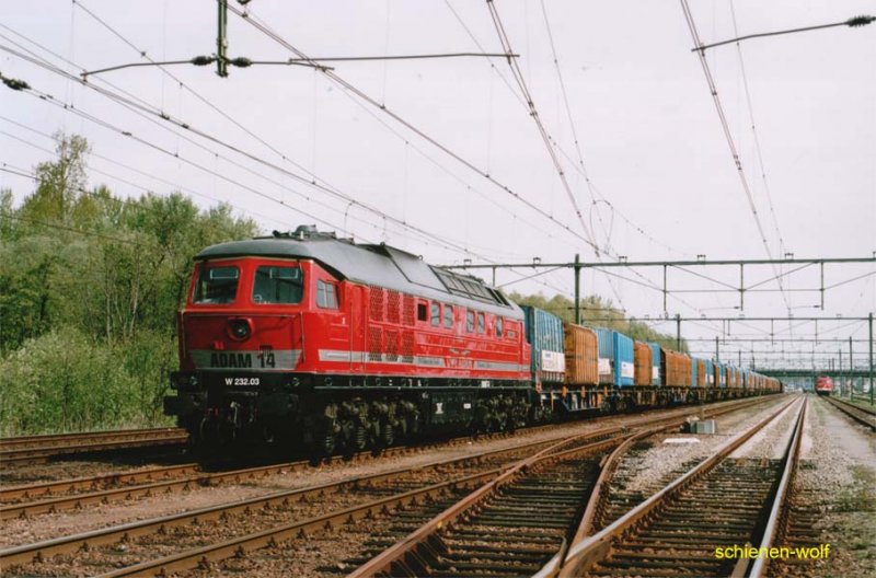 W232.03  ADAM 14  mit Mllzug in Zwolle (NL), 05/2003