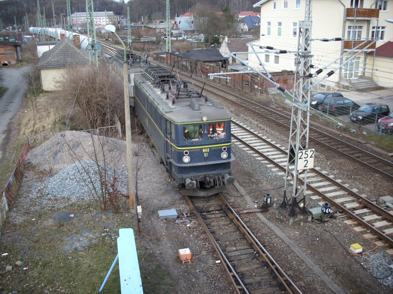WAB-Lok 51 und 52 stellten einige Kreidewagen am 30.Mrz 2009 in Bergen/Rgen ab.