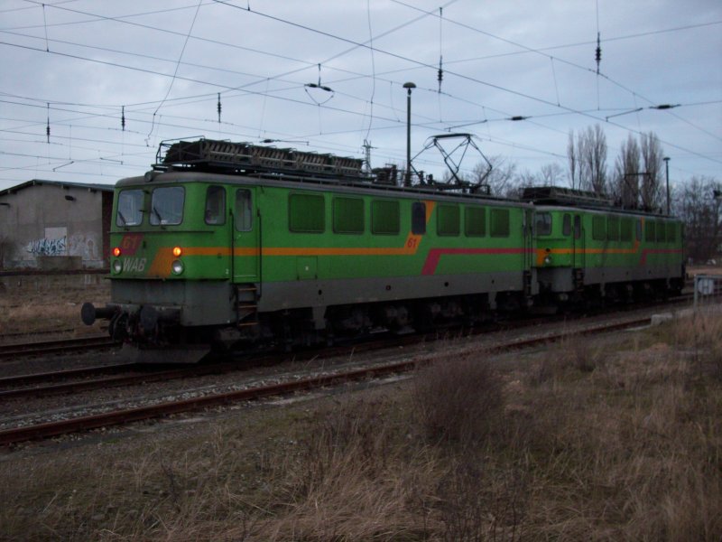 WAB-Loks 61 und 58 in den Farben der WAB am 09.Mrz 2009 in Bergen/Rgen.
