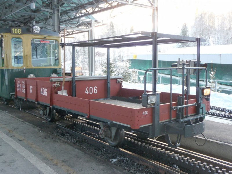 WAB - Transportwagen  K 406 im Bahnhof von Lauterbrunnem am 04.01.2009