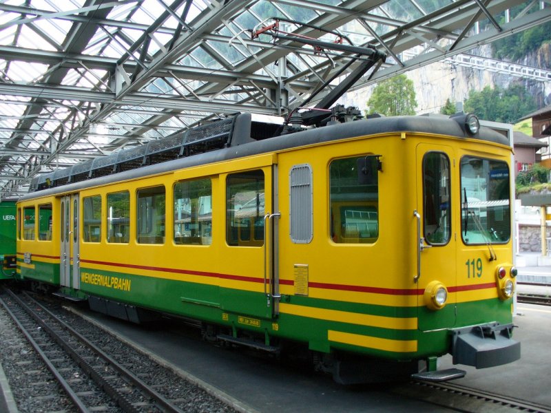WAB - Zahnrad Triebwagen BDeh 4/4 119 im Bahnhof von Lauterbrunnen am 16.06.2007