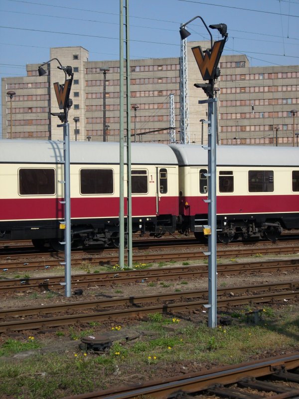 Wrtersignale im Abstellbereich von Berlin Lichtenberg.