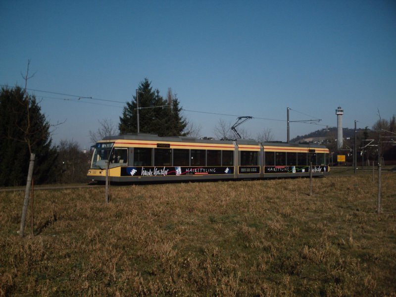 Wagen 232 am 16.02.08 an der enhaltestelle Wolfartweier Nord
als Linie 2 