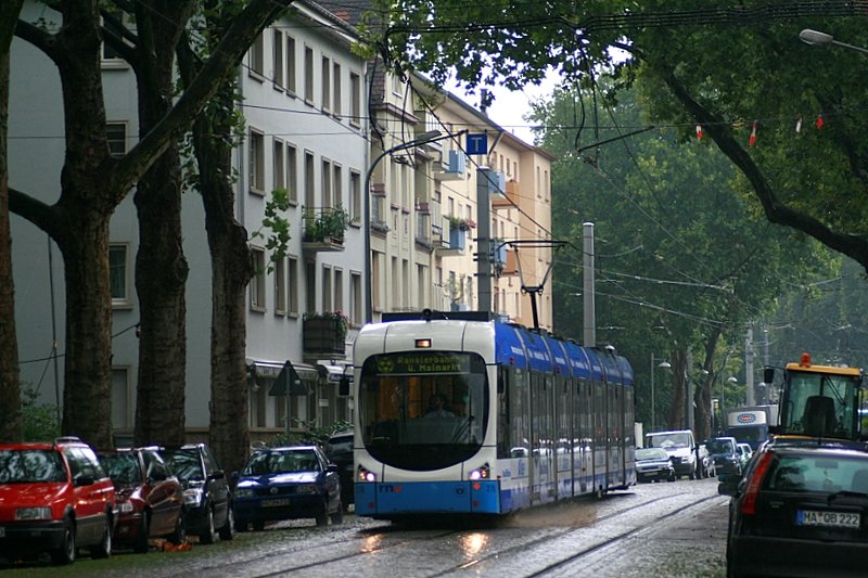 Wagen 287 unterwegs auf der Linie 285 (Ma Rangierbahnhof-Neuostheim-Ma Hauptbahnhof, 5 Minuten Tackt, verkehrt immer bei Veranstaltungen).