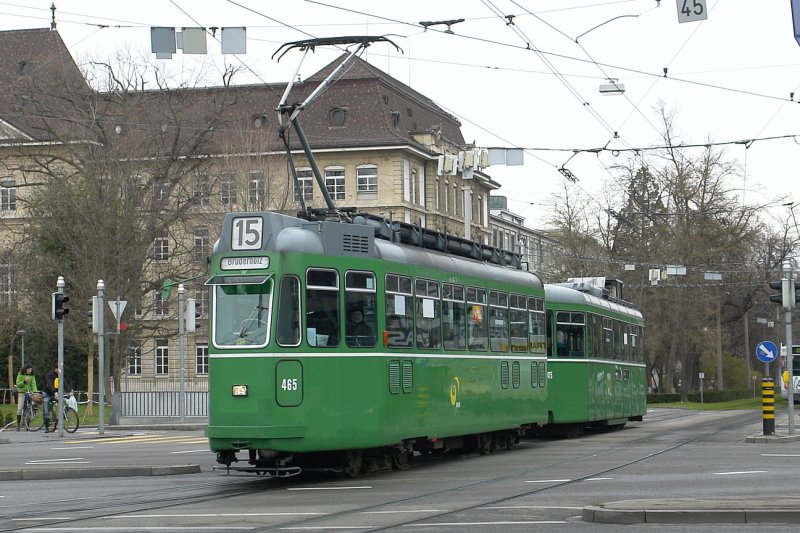 Wagen 465 auf der Linie 15 Richtung Bruderholz.
Basel SBB Mrz 2008