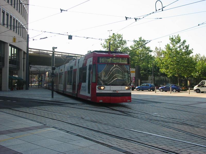 Wagen 643 der Mannheim Straenbahn am 24.9.2005 in Ludwigshafen Mitte.