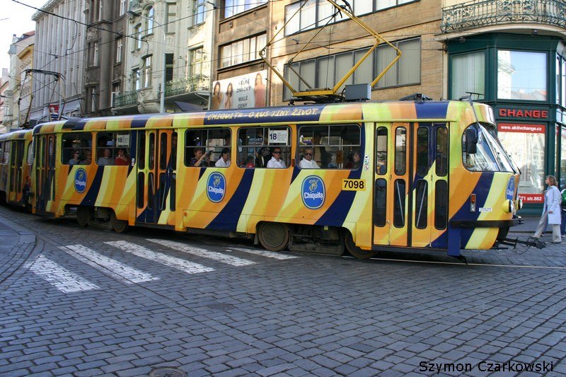 Wagen 7098 und 7099 Linie 18. Prag am 23.09.2006