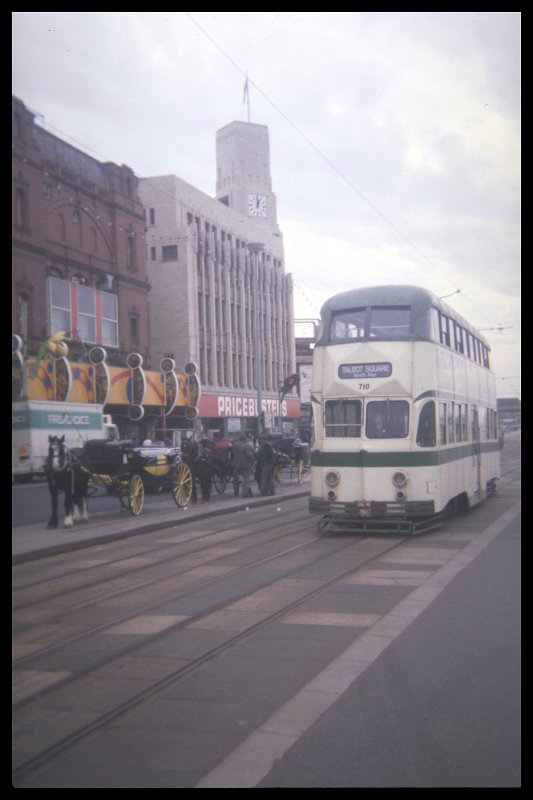 Wagen 710 der Strassenbahn Blackpool 1987. Hinweis: eingescanntes Dia