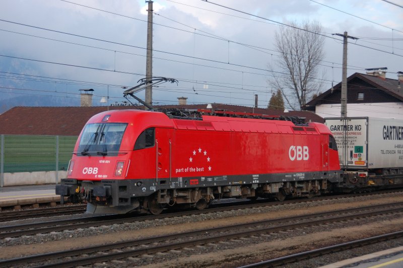 Wahrlich ein Teil der Besten: 1216 001  Part of the Best , die Erste ihrer Baureihe. (Dez.2008).