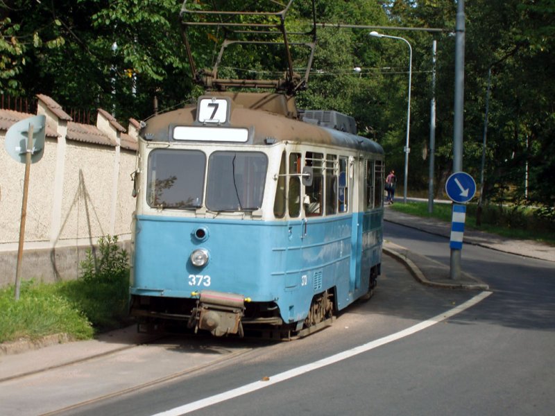 Waldemarsudde. Eine Straenbahn fhrt nach Norrmalmstorg ab.