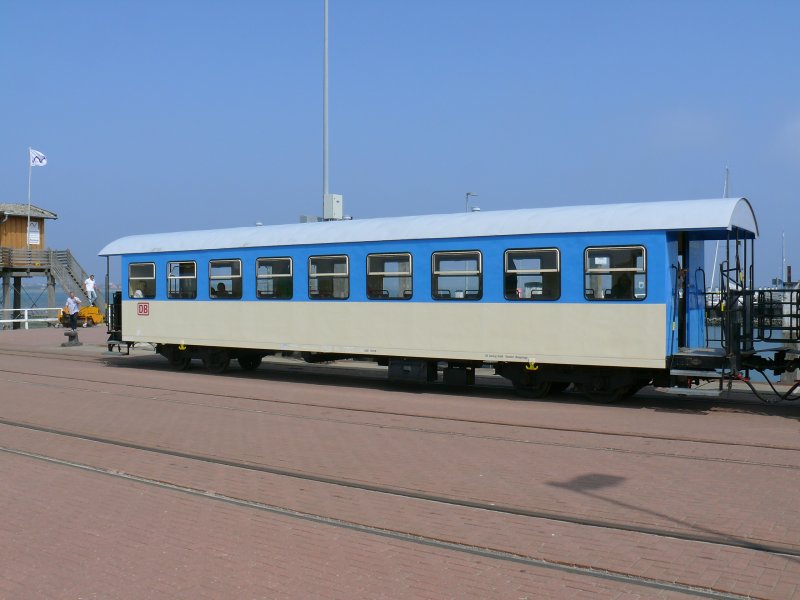 Wangerooge Personenwagen KB63-202 (RAW Wittenberge 1992/93)

02.06.2007 