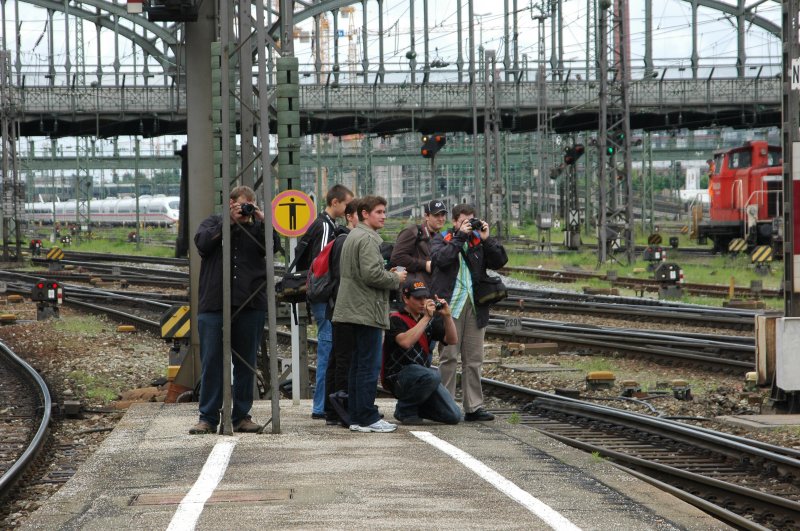 Warten auf die 103...