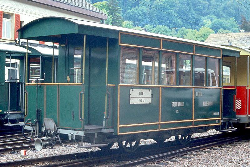 WB - A 24 am 08.09.1990 in Waldenburg - Salonwagen - SIG/WB - Baujahr 1881- 5,00t - Sitzpltze 1.Klasse 18 - LP 7,15m - zulssige Geschwindigkeit 40 km/h. Hinweis: Gas-Beleuchtung

