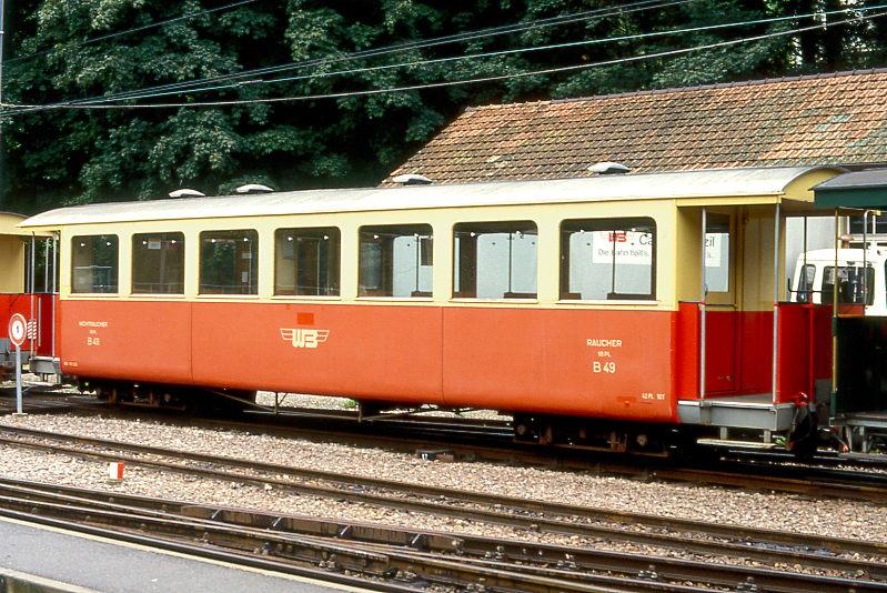 WB - B 49 am 08.09.1990 in Waldenburg - Personenwagen - SWS - Baujahr 1953- 10,00t - Sitzpltze 2.Klasse 42 - LP 13,20m - zulssige Geschwindigkeit 55 km/h. Hinweis: 12/1992a, 02/1993 vor Schule Bubendorf aufgestellt, 1999 zurck an WB
