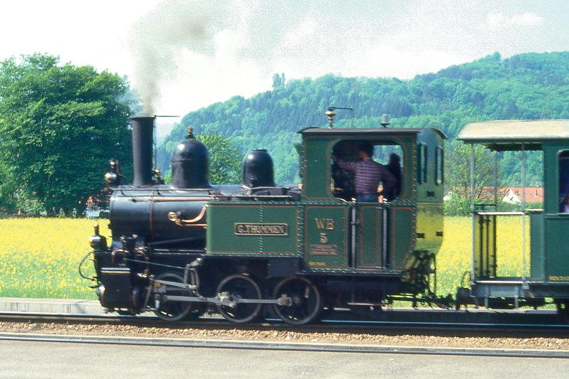 WB - G 3/3 5 am 09.05.1993 in Bad Bubendorf - Dampflok G.THOMMEN - SLM - Baujahr 1902 - Gewicht 15,00t - Wasser 1,70m - Kohle 0,80t - LP 5,88m - zulssige Geschwindigkeit km/h 30 - =07.06.1980.
