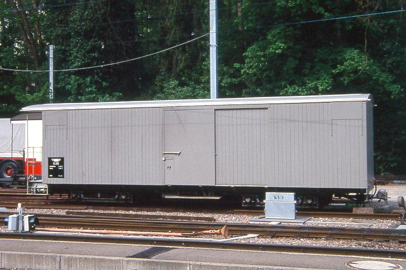 WB - Gak 212 am 08.05.1993 in Waldenburg - Gedeckter Gterwagen - SIG - Baujahr 1915 - Gewicht 7,45t - Zuladung 6,50t - LP 10,40m - zulssige Geschwindigkeit km/h 55 - =07.06.91.
