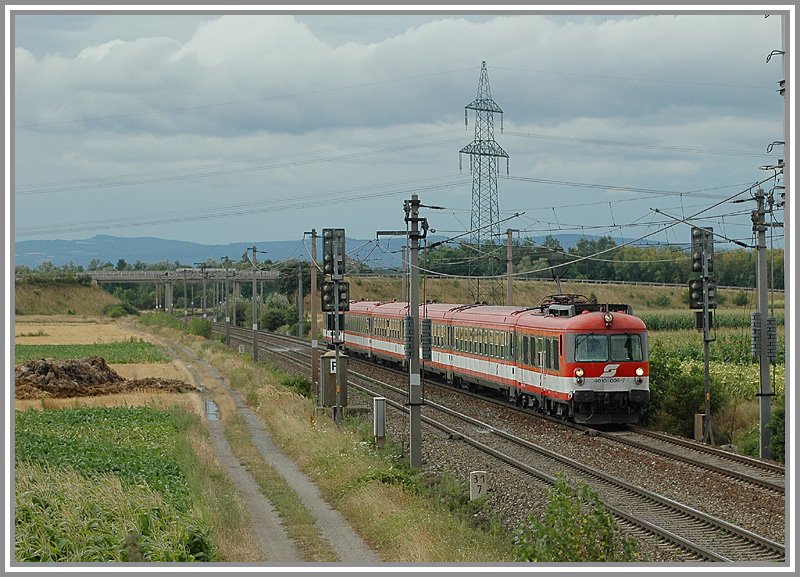 Wegen einem Gleisbruch in Pernegg (Steiermark) am 4.8.2006 mit ca. 40 Minuten Versptung, und wegen Anhebung der Bahnsteigkanten in Wien-Heztendorf ber die Pottendorfer Linie umgeleitet 4010 006 als IC 550 „Wiener Volkshochschulen“ von Graz nach Wien kurz vor Wampersdorf.