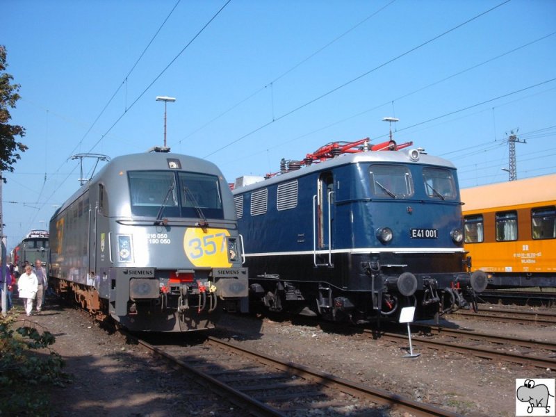 Weltrekordlok 1216 und E 41 001 beim Eisenbahnfestival  Ankunft: Eisenbahnstadt Frth  am 16. September 2007 in Frth / Bayern. 