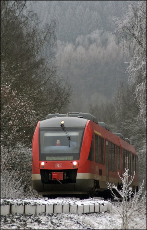 Wenige Minuten spter verlsst der 648er Brgge(Westf) als RB52 (RB 29280)  VOLMETALBAHN  nach Dortmund. (01.01.2009)