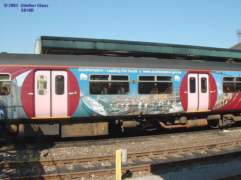 Werbung fr Southampton an einen Wagen des Triebzuges 150 247 am 17.09.2003 in Plymouth.