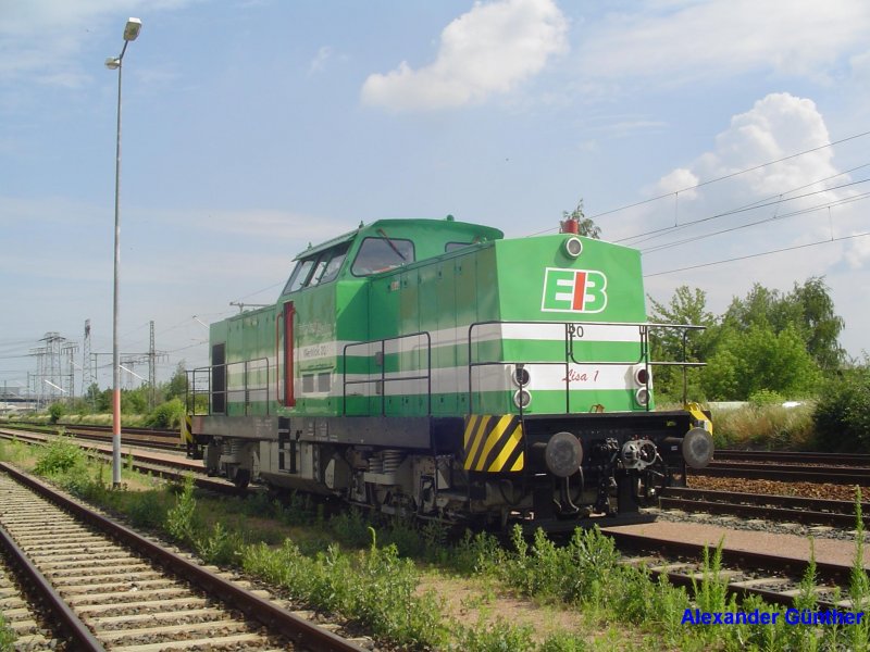 Werklok 20 (Lisa 1), eine ehem. DR V 100 der Erfurter Industriebahn, wartet am 13.06.2007 in Erfurt Ost auf neue Rangieraufgaben.