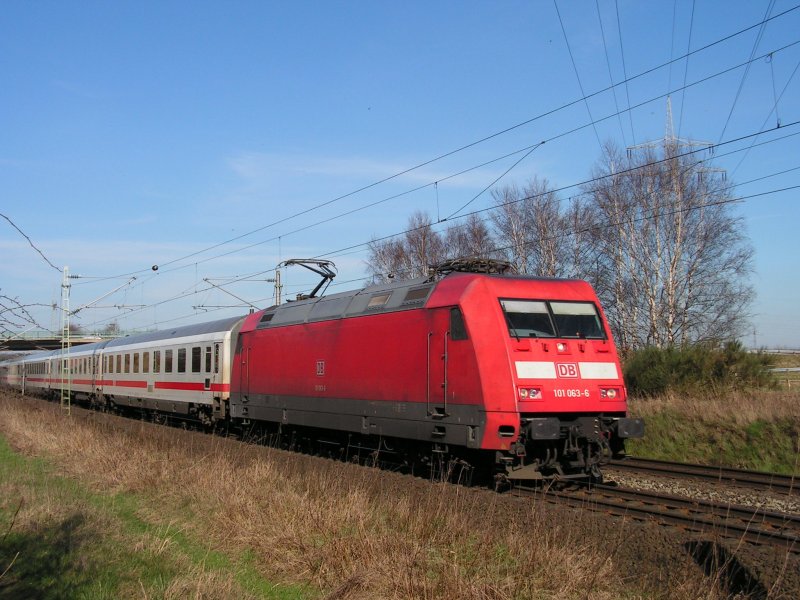 Wieder BR 101 063-6 diesmal einige Tage sp�ter um 14:40 Uhr.