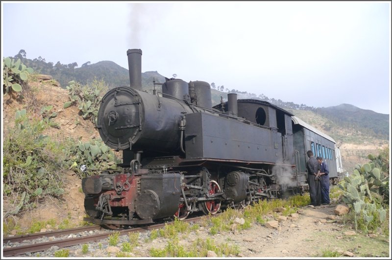 Wieder eine Zwangspause, denn 440.008 hat wieder mal nicht genug Dampf. (28.10.2008)
