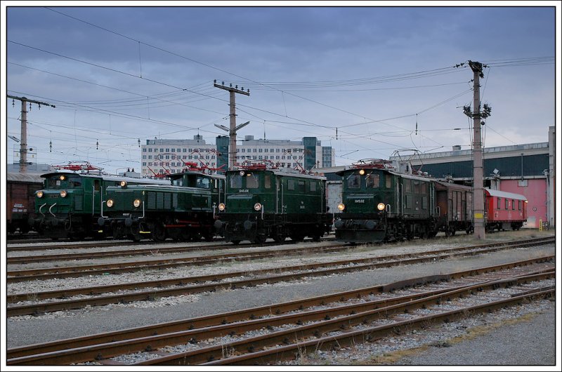 Wien Nord im Mrz 2008: 1670.25, 1062.07, 1045.09 und 1145.02 posieren fr die Fotografen.