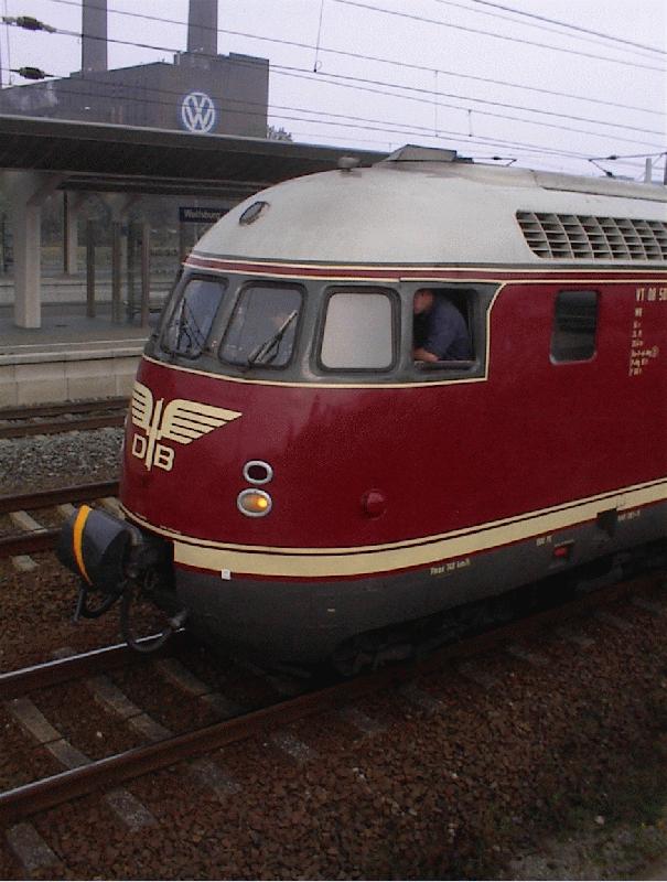 Windschnittige Front.