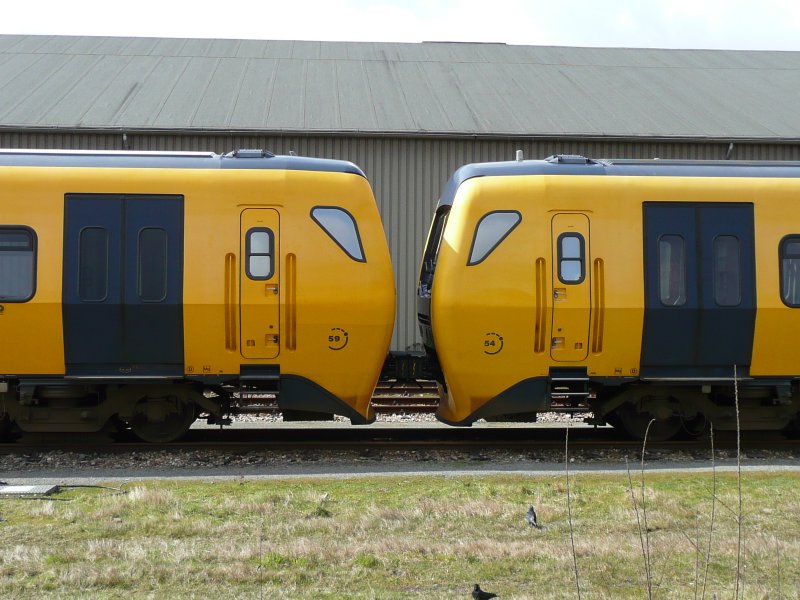 Winterswijk/NL,29.03.08,Syntus DM 90,VT 54 und 59 gekuppelt.