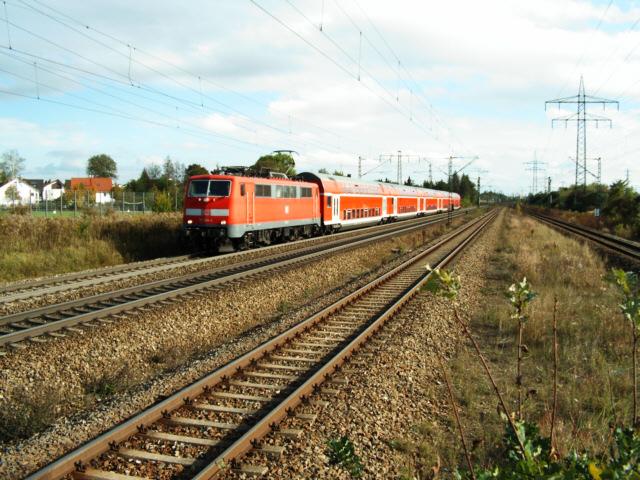 Wir schreiben den 15.10.04... 111 204 rauscht durch MLW.