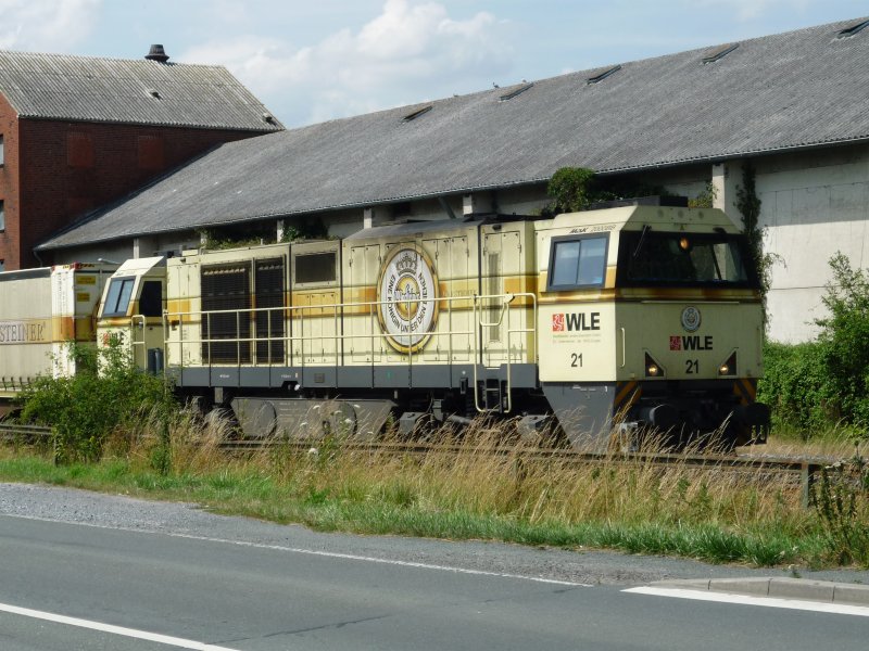 WLE 21 mit dem Bierzug wartet auf die Freigabe des n�chsten Gleisabschnittes