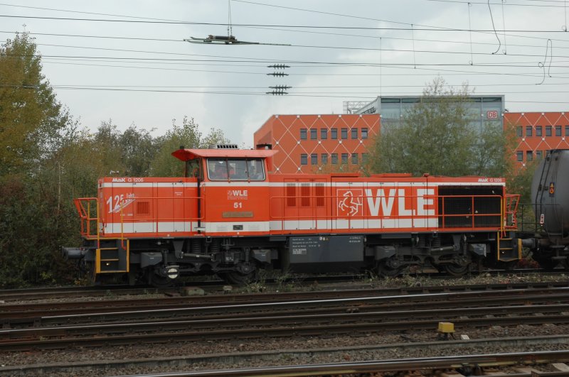 WLE 51 rangiert am 23.10. einen Kesselzug in Hamm