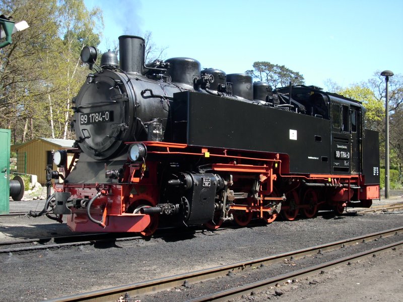 Wohl verdiente Pause fr 99 1784 am 01.Mai 2009 in Ghren.