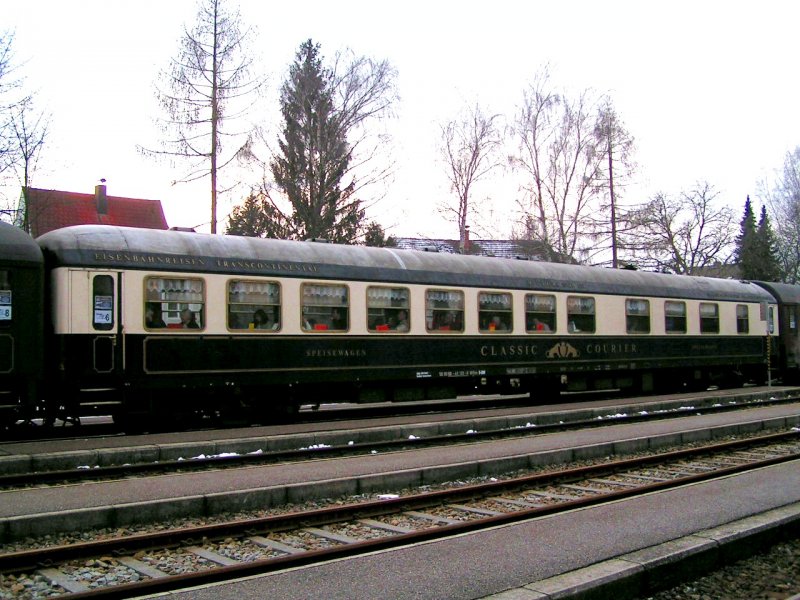WRm-568088401068(DNV_Classic-courier)ist im IGE-Zugverband eingegliedert; Bhf. RIED i.I. 080105