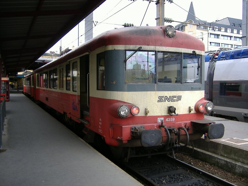 X 4359 SNCF

noch fahren einige der alten  Caravelles 

Nancy
27.05.2006
