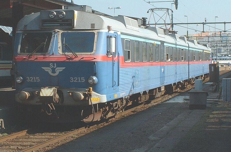 X11 3215 SJ am 09.09.2002 in Gteborg C.