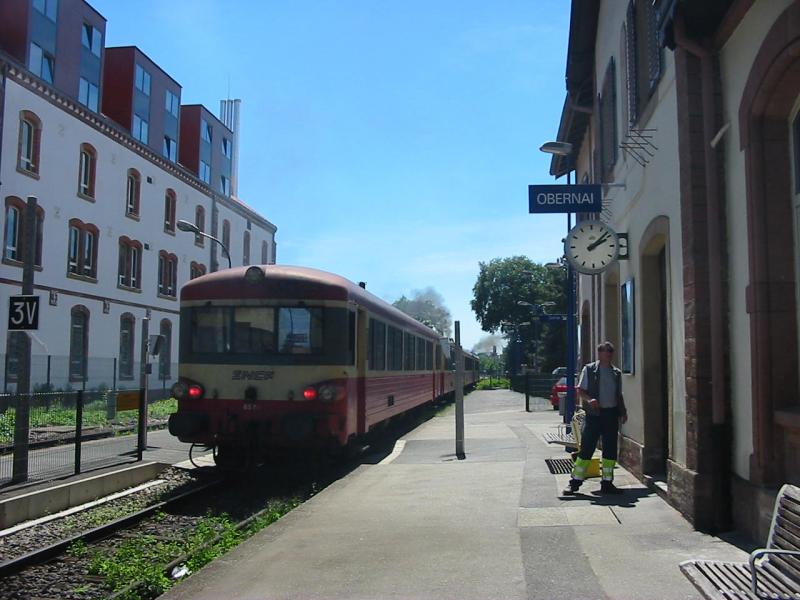 X4750 bei der Ausfahrt von Obernai.