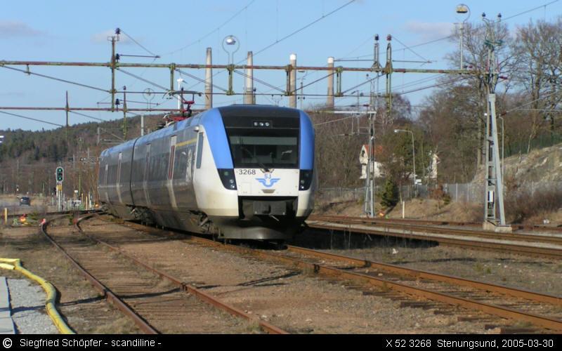 X52 3268 (zweiteilig, 1.+2. Klase, V/max 200, SJ) im Mrz 2005 in Stenungsund.
