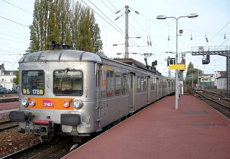 Z 6100 S 178 am 16.10.2008 im Bahnhof Persan Beaumont n�rdlich von Paris.