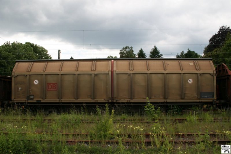 Z-gestellter Schiebewandwagen Hbbills #2476 137-5 am 30. Mai 2009 in Coburg.