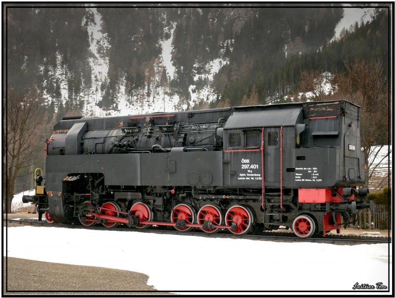 Zahnradlok 297 401 steht als Denkmal beim Bahnhof in Vordernberg Markt.Sie ist die strkste Zahnradlok der Welt!
16.2.2008