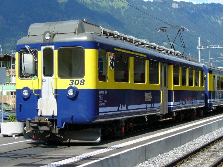 Zahnradtriebwagen ABeh 4/4  308 im Bahnhof von Wilderswil am 19.08.2006