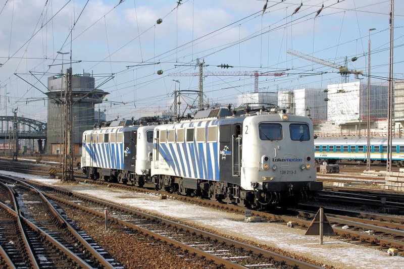 Zebras in M�nchen: 139 213 & 310 am 31.01.09 bei der einfahrt in den Hbf. Danke an den Tf & seinen Azubi f�r das Pfeiffkonzert ;)