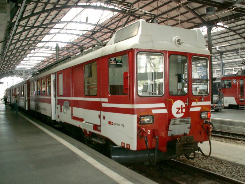 Zentralbahn Triebwagen BDeh 4/4 2 am 02.08.06 in Bahnhof Luzern